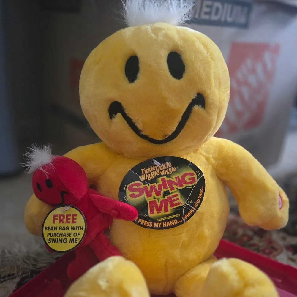 NWT Vintage Swing Me Plush Tickle Tickle Wiggle Wiggle Large Yellow Dan Dee